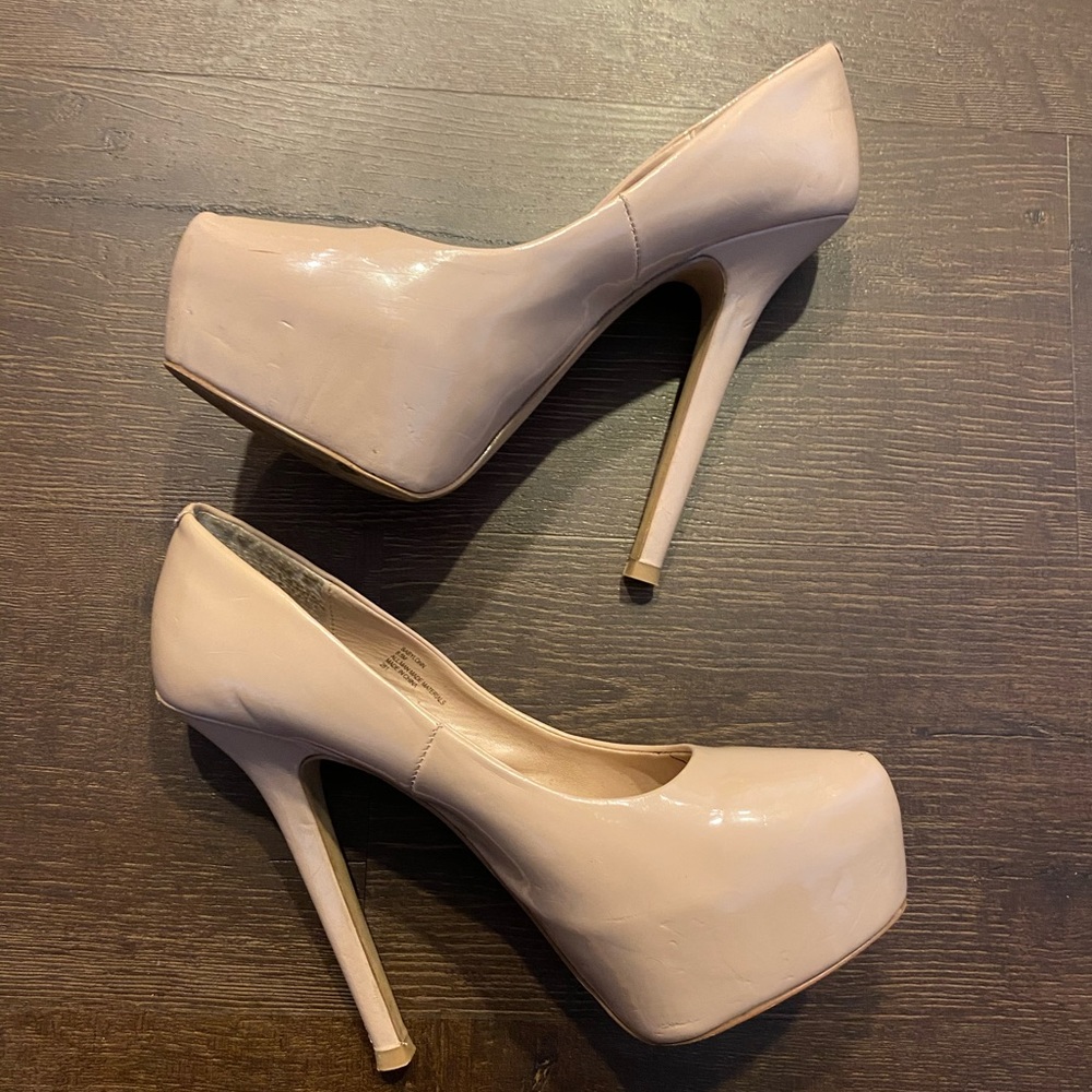 Steve Madden Nude Patent Leather Babylon Heels